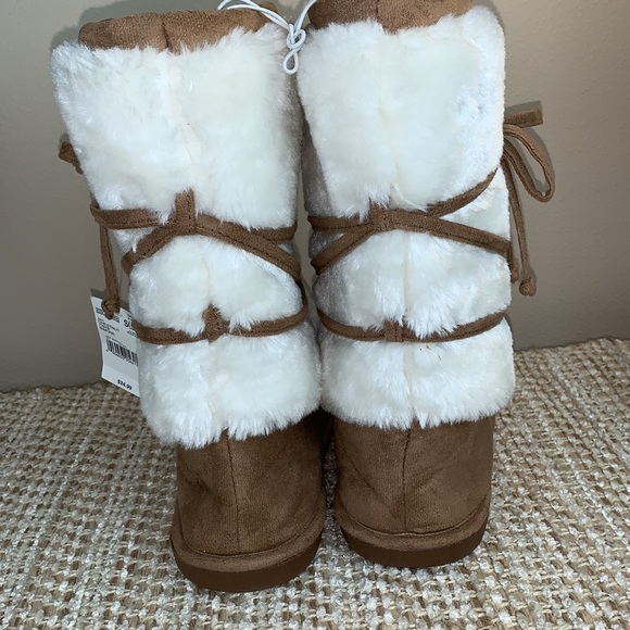 NWT Faux Fur Lined Booties Women’s Size 5/6 - Picture 5 of 9